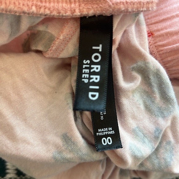 Torrid Super Soft Lace Trim Short in Pink Cactus - Picture 8 of 9